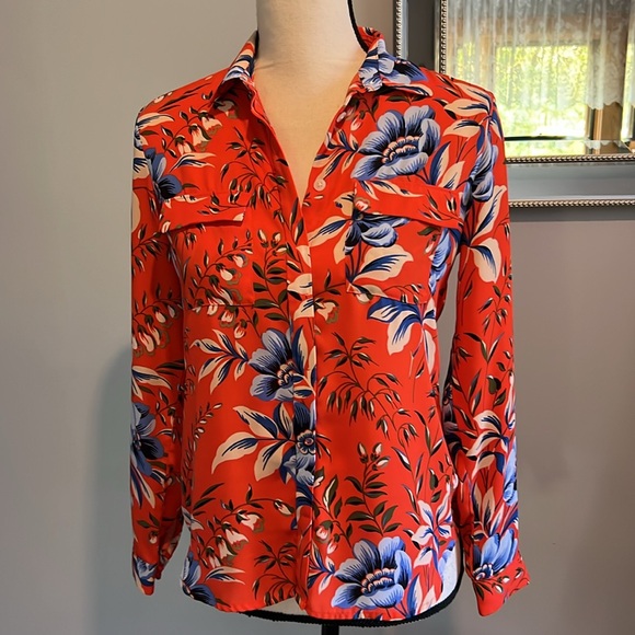 LOFT Bundle of 4 blouses Like New - Picture 10 of 17